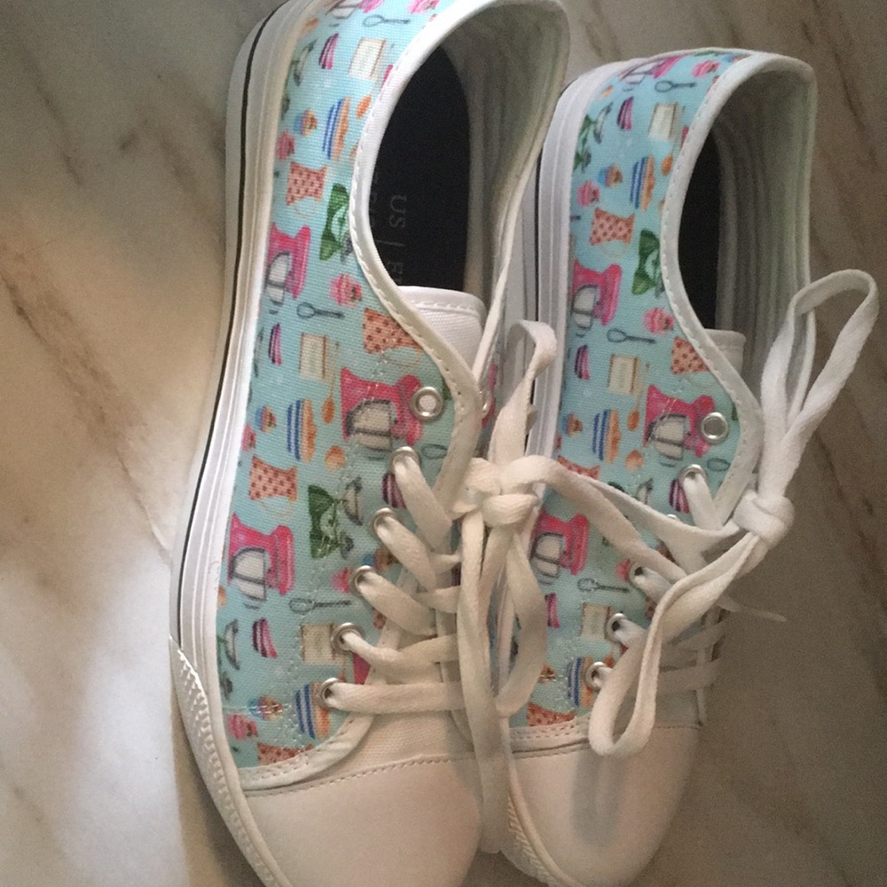 Colorstep Bakery print sneakers/converse
